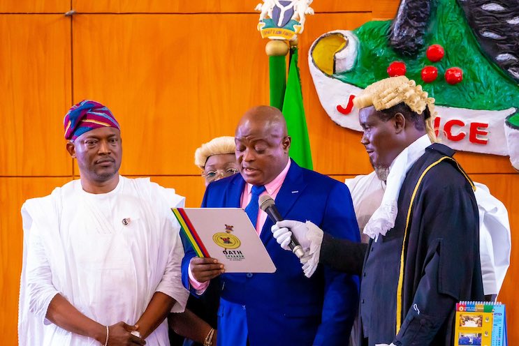 Mudashiru Obasa takes the oath of office after he emerged as Speaker of the 10th Lagos House of Assembly on June 6, 2023. Credit: Babajide Sanwo-Olu/Twitter