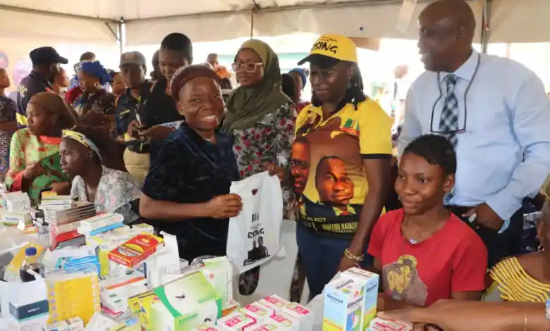 Lagos medical practittioners delivering healthcare service during an outreach in 2023. Ctredit: Lagos State Government