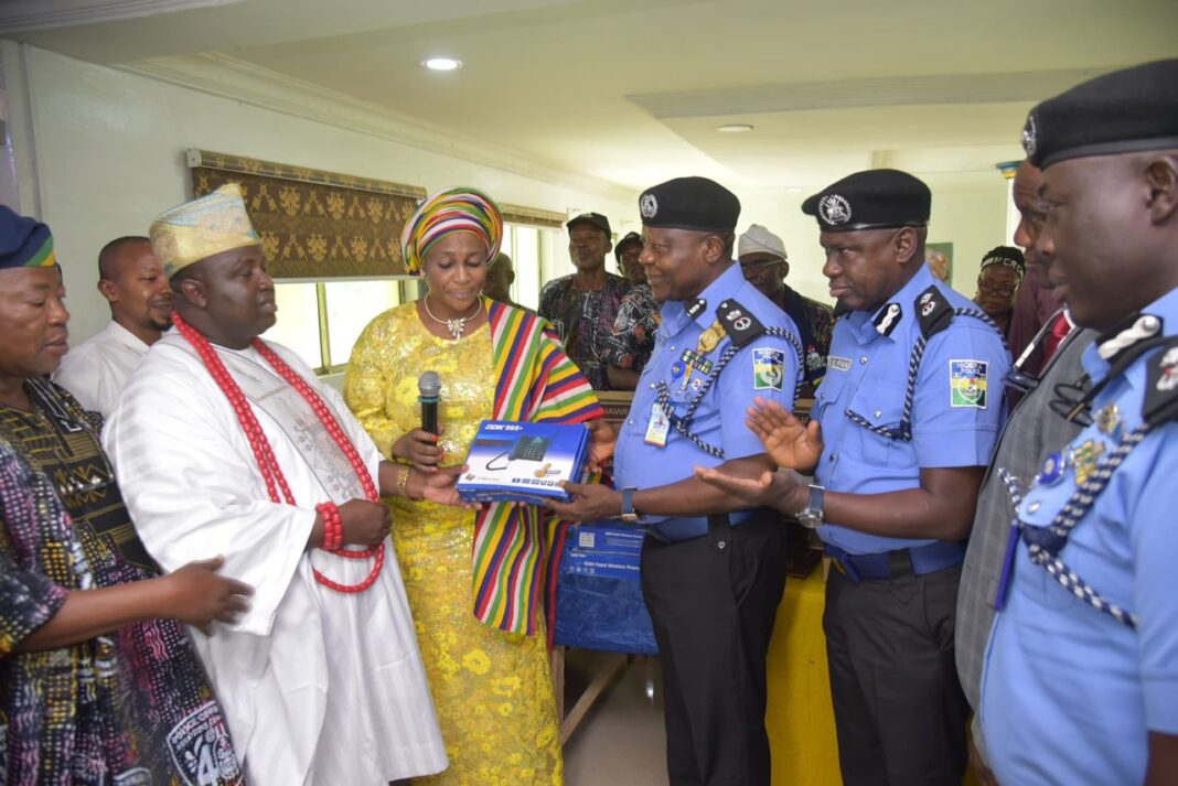 Donation of desktop phones to Lagos police command. Credit: Lagos State Police Command/X