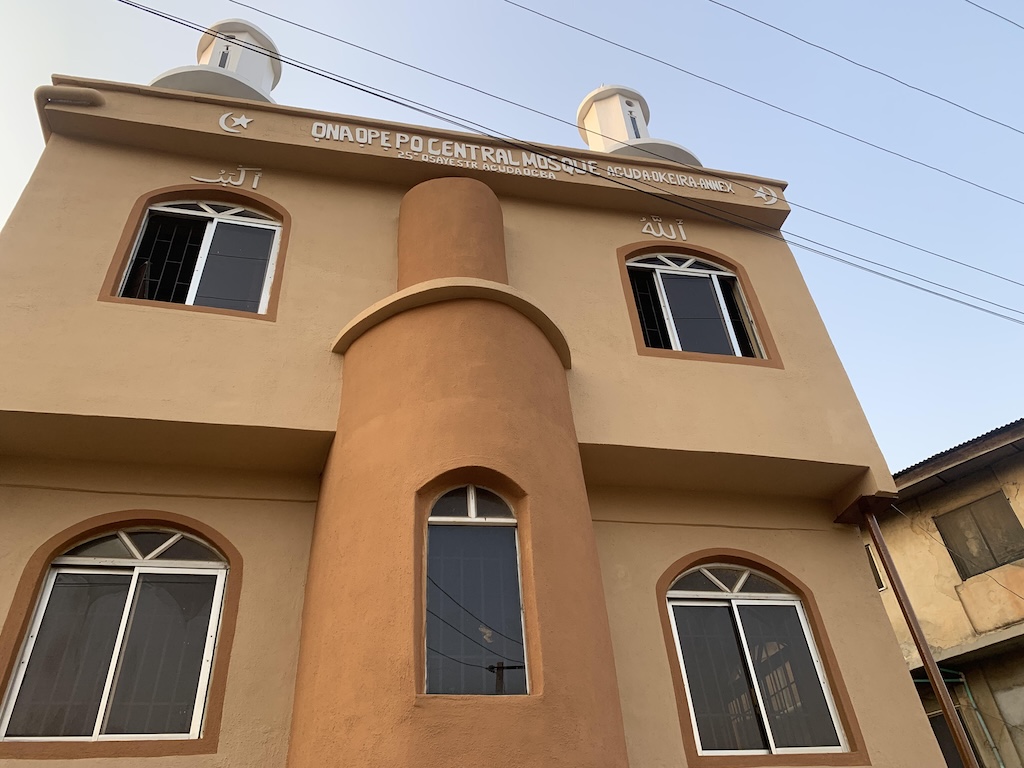 A front view of Ona Ope Po Central Mosque, Aguda-Ogba.